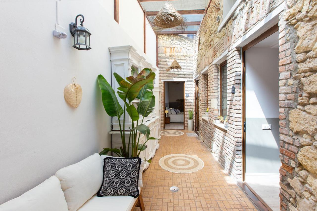 Maison Garibaldi Cagliari Exteriör bild
